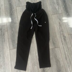 Figs maternity scrub pants